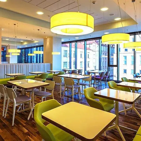 Hampton By Hilton Centre Hotel 3*