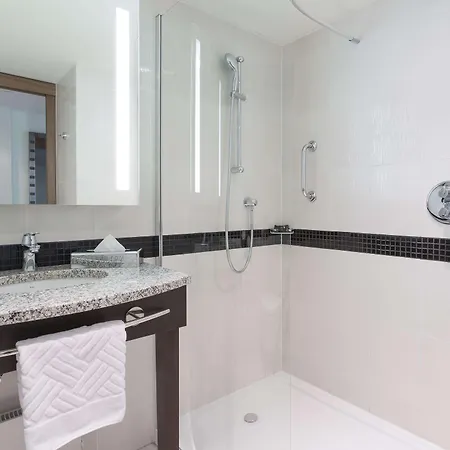 Hotel Hampton By Hilton Centre 3*