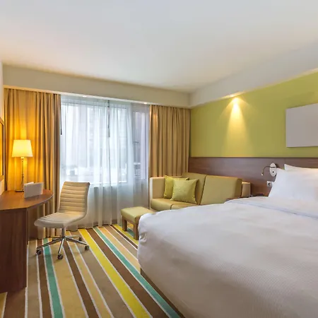 Hampton By Hilton Centre 3*