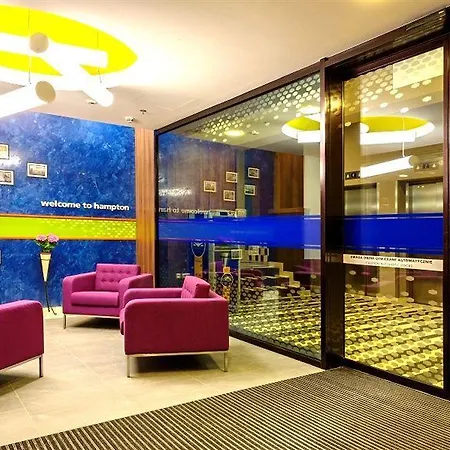 Hampton By Hilton Centre Hotel