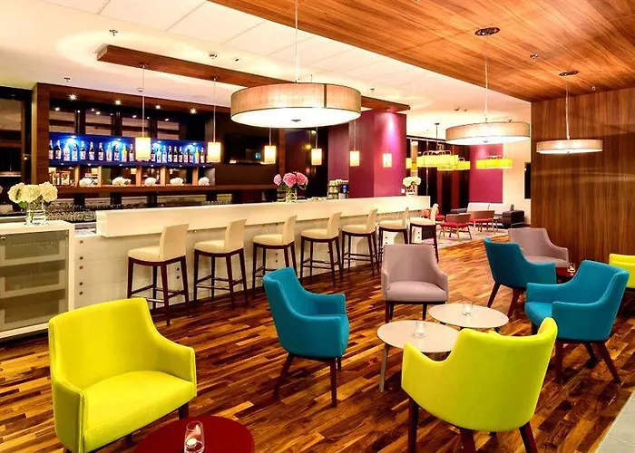 Hampton By Hilton Centre Отель 3*