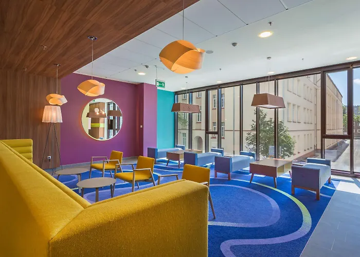 Hampton By Hilton Centre Отель Варшава