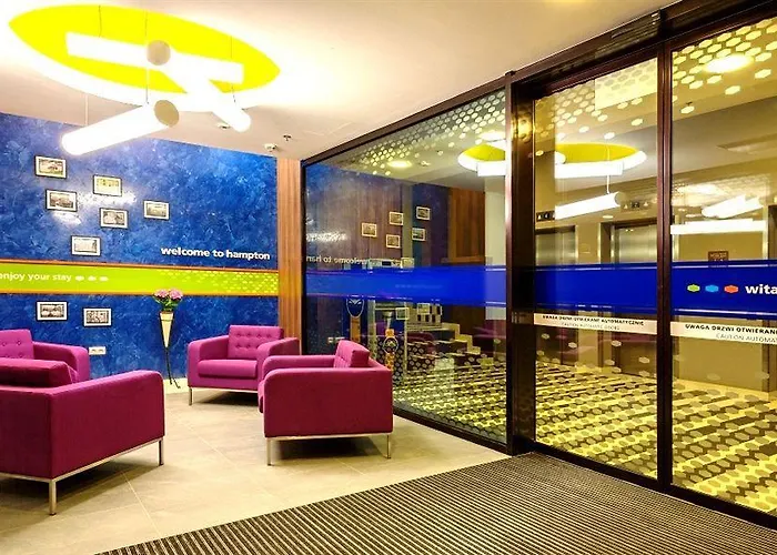 Hampton By Hilton Centre Отель