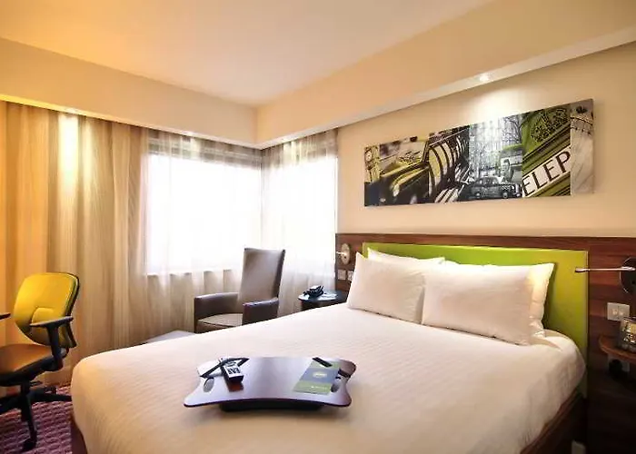 Hampton By Hilton Centre