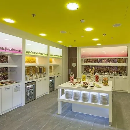 Hotel Hampton By Hilton Centre 3*
