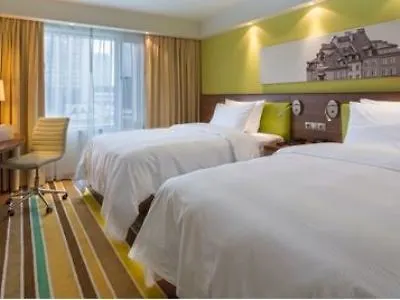 Ξενοδοχείο Hampton By Hilton Centre 3*