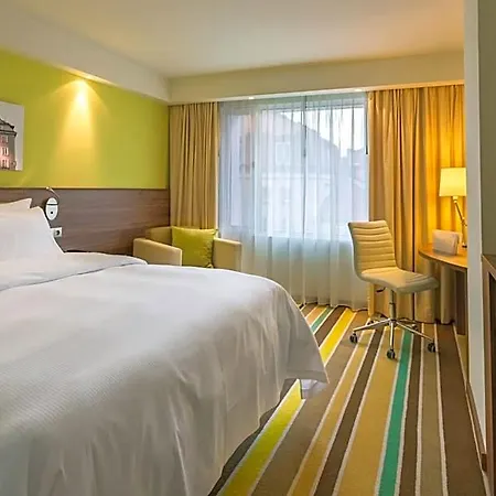 Hampton By Hilton Centre Hotel