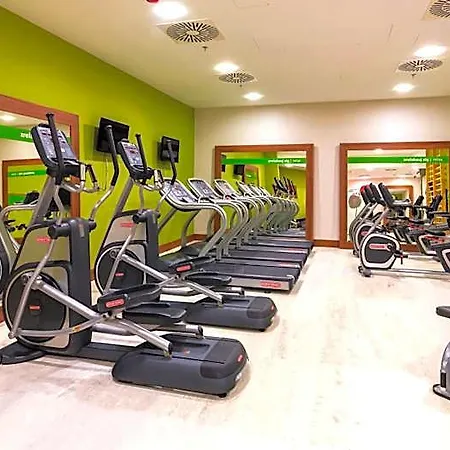Hotel Hampton By Hilton Centre 3*