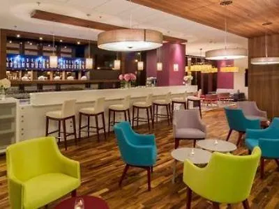 华沙市中心希尔顿汉普顿酒店 酒店 3*